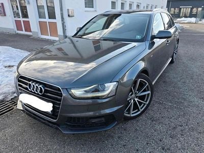Grau Gebraucht 2015 Audi A4 S-Line Kombi | 7.950 € (Guter Preis)
