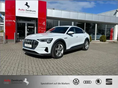 Gebraucht Audi e-tron Sportback Advanced Plus 300 kW (408 PS) 2022 Glacier white metallic SUV