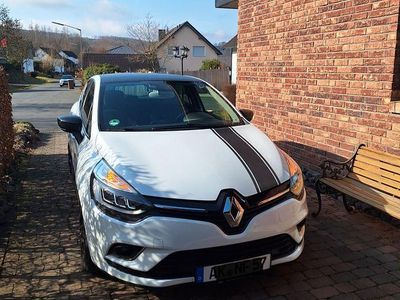 Gebraucht Renault Clio IV Bose Edition 118 PS (86 kW) 2017 Weiß Limousine
