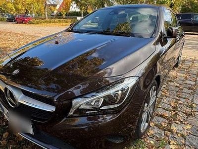 Mercedes CLA200