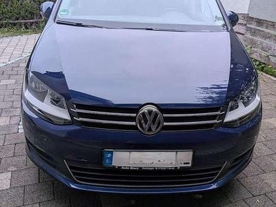 Gebraucht VW Sharan Comfortline 150 PS (110 kW) 2019 Blau Van / Kleinbus
