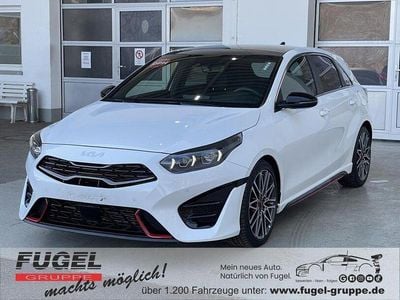 Weiss Gebraucht 2024 Kia Ceed Kleinwagen | 28.999 € (Fairer Preis)