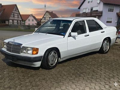 Weiß Gebraucht 1990 Mercedes 190 Limousine | 6.400 €