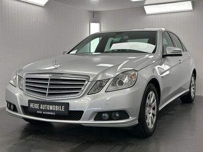 Silber Gebraucht 2010 Mercedes E200 Limousine | 9.890 € (Fairer Preis)