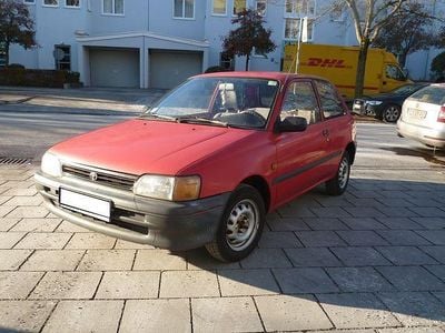 Gebraucht Toyota Starlet 75 PS (55 kW) 1994 Rot Kleinwagen