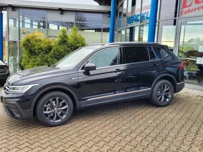 Gebraucht VW Tiguan Allspace Life 150 PS (110 kW) 2024 Schwarz SUV