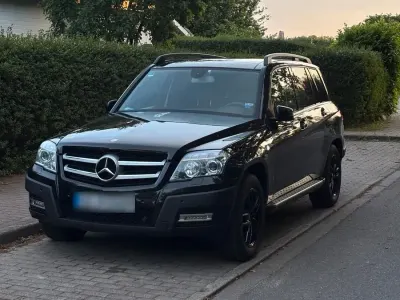 Gebraucht Mercedes GLK250 204 PS (150 kW) 2011 Schwarz SUV