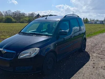 Gebraucht Skoda Roomster Comfort 105 PS (77 kW) 2009 Schwarz Van / Kleinbus