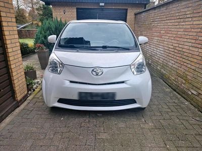 Weiß Gebraucht 2009 Toyota iQ Kleinwagen | 3.699 € (Fairer Preis)