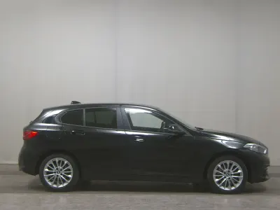 Gebraucht BMW 118 Advantage 150 PS (110 kW) 2021 Schwarz Limousine