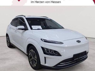 Gebraucht Hyundai Kona Trend 150 kW (204 PS) 2022 Atlas white SUV