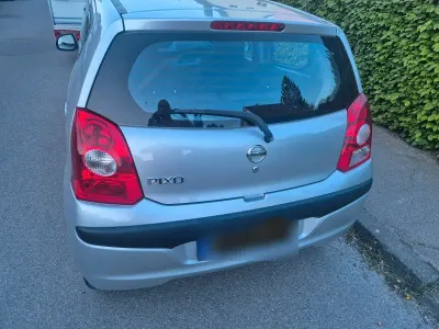 Gebraucht Nissan Pixo Acenta 68 PS (50 kW) 2009 Silber Kleinwagen