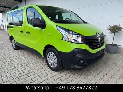 Gebraucht Renault Trafic Expression 125 PS (91 kW) 2017 Grün Van / Kleinbus