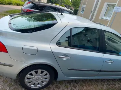 Gebraucht Renault Laguna II Expression 207 PS (152 kW) 2003 Limousine