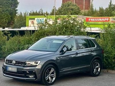 Gebraucht VW Tiguan Sound 150 PS (110 kW) 2018 Grau SUV