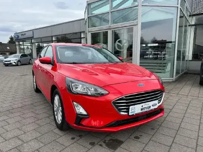 Gebraucht Ford Focus Titanium 125 PS (91 kW) 2021 Racerot Limousine