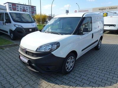 Gebraucht Fiat Doblò 101 PS (74 kW) 2023 Gelato weiß Van / Kleinbus