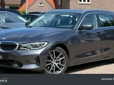 Gebraucht BMW 330 Sport Line 286 PS (210 kW) 2021 Grau