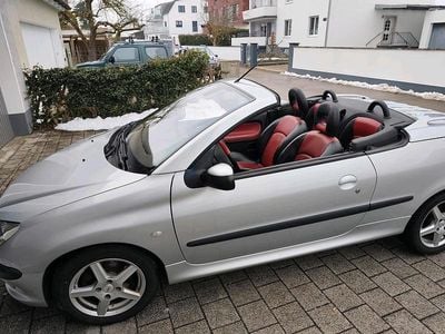 Gebraucht Peugeot 206 CC 109 PS (80 kW) 2002 Silber Cabrio