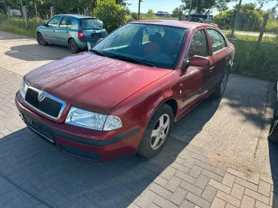 Gebraucht Skoda Octavia 116 PS (85 kW) 2002 Rot Limousine