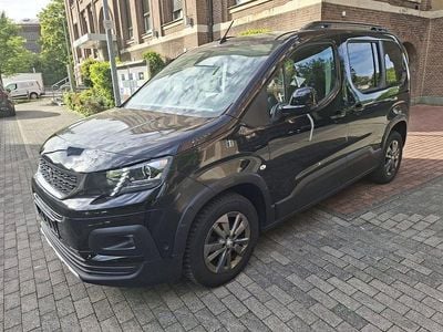 Begagnad Peugeot Rifter Allure 102 HK (75 kW) 2023 Svart Minibuss