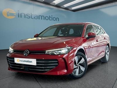 Gebraucht VW Passat 150 PS (110 kW) 2025 Rot Kombi