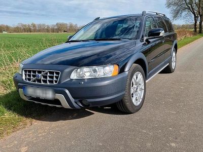Second-hand Volvo XC70 185 CP (136 kW) 2007 Negru Break