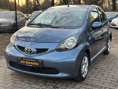 Gebraucht Toyota Aygo 68 PS (50 kW) 2008 Rot Kleinwagen