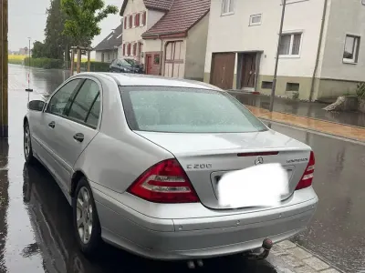 Gebraucht Mercedes C200 163 PS (119 kW) 2006 Silber Limousine