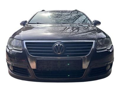 Second-hand VW Passat 140 CP (102 kW) 2009 Negru Berlinǎ