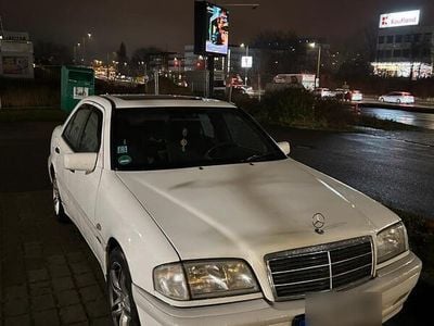Mercedes C180