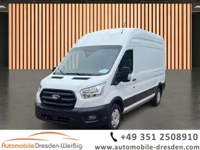Gebraucht Ford Transit Trend 131 PS (96 kW) 2022 Weiß Van