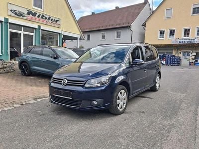 Second-hand VW Touran Comfortline 140 CP (102 kW) 2014 Albastru Monovolum
