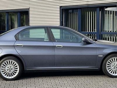 Alfa Romeo 166