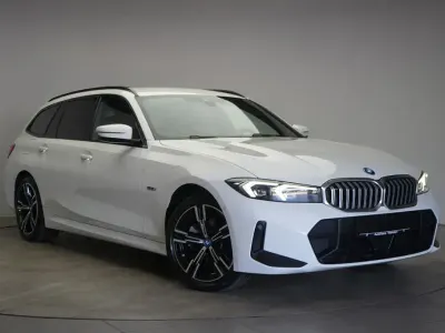 Gebraucht BMW 320 M Sport 163 PS (119 kW) 2023 Weiß Kombi