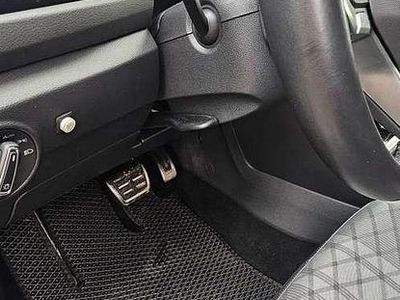 Usata VW T-Roc R-line 190 CV (139 kW) 2024 Argento SUV