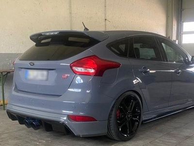 Gebraucht Ford Focus ST 290 PS (213 kW) 2017 Grau Limousine