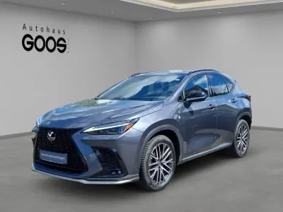 Gebraucht Lexus NX350h E-FOUR 243 PS (178 kW) 2022 Sonic grey SUV