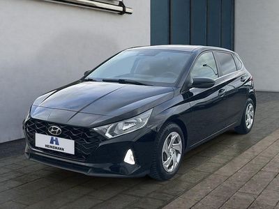 Gebraucht Hyundai i20 Trend 100 PS (73 kW) 2021 Schwarz Kleinwagen