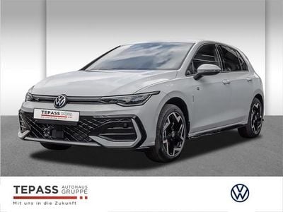 Usata VW Golf VIII R-line 150 CV (110 kW) 2026 Bianco Berlina
