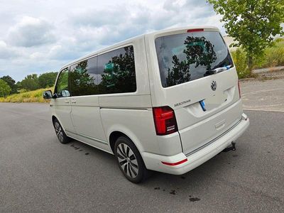 Usado VW Multivan 204 HP (150 kW) 2021 Cinzento Monovolume