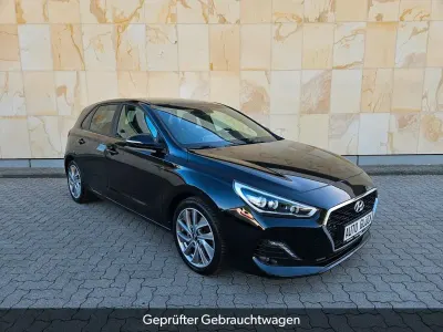 Second-hand Hyundai i30 Passion Plus 120 CP (88 kW) 2018 Negru Berlinǎ