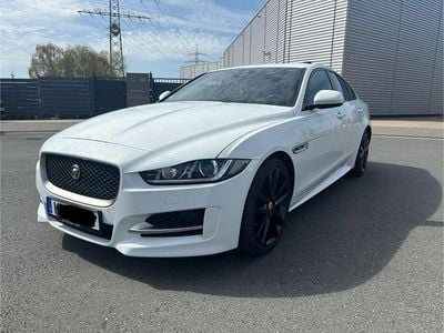 Gebraucht Jaguar XE R-Sport 200 PS (147 kW) 2018 Weiß Limousine