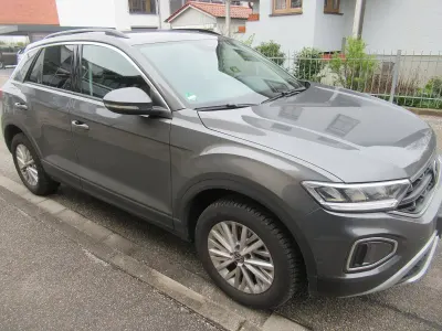Gebraucht VW T-Roc Move 110 PS (80 kW) 2023 Grau SUV
