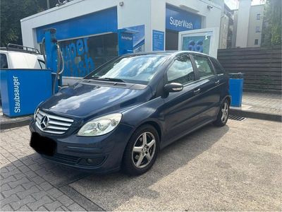 Mercedes B150