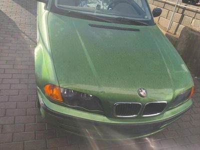 Gebraucht BMW 320 150 PS (110 kW) 2000 Grün Limousine