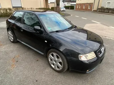 Używany Audi S3 209 KM (153 kW) 2000 Czarny Hatchback