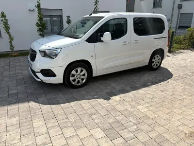 Gebraucht Opel Combo Life 131 PS (96 kW) 2020 Weiß Van / Kleinbus