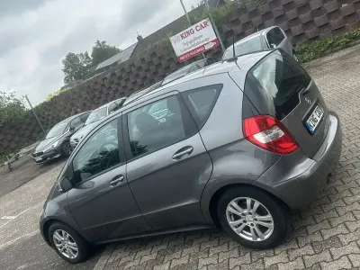 Gebraucht Mercedes A160 95 PS (69 kW) 2012 Grau Limousine