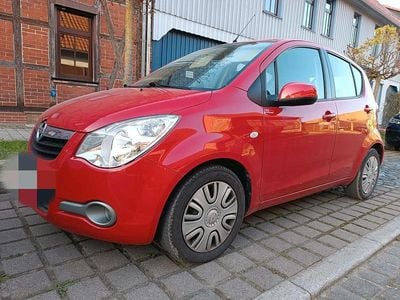 Begagnad Opel Agila 65 HK (47 kW) 2008 Röd Halvkombi